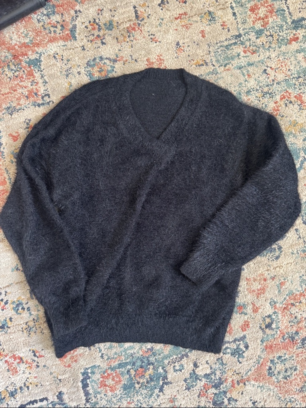 Women’s Fuzzy Black V-Neck Sweater Size M/L